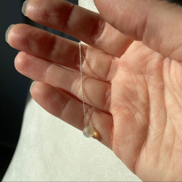 🍭6/$30 Reflective bead necklace - Picture 4 of 6